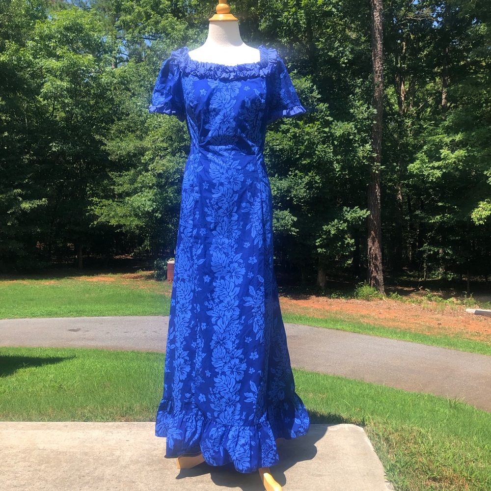 Vintage Royal Creations Hawaiian dress